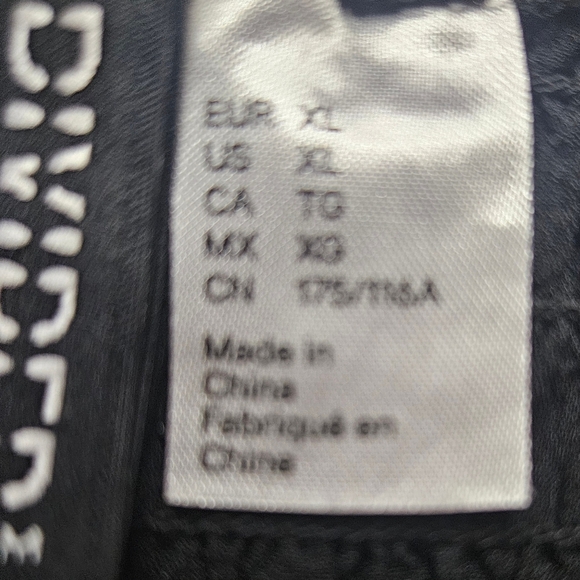 Divided Juniors Black Long Sleeve Cropped Top Size XL - Picture 4 of 11